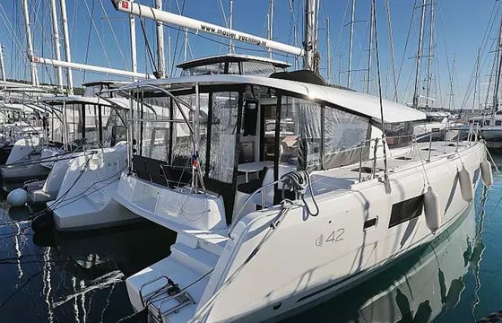 Lagoon 42 Equator