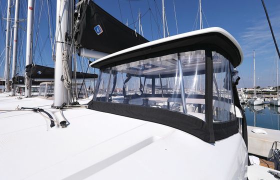 Lagoon 42 Luna