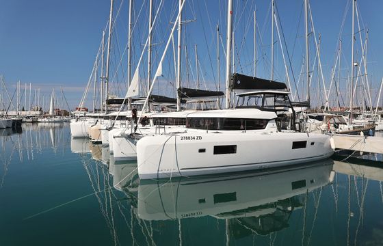 Lagoon 42 Luna