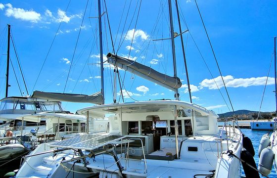 Lagoon 450 F Maja