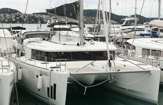 Lagoon 450 F Moja Mala