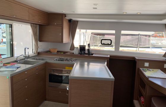 Lagoon 450 F Moja Mala