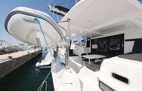 Lagoon 42 Royal Salute