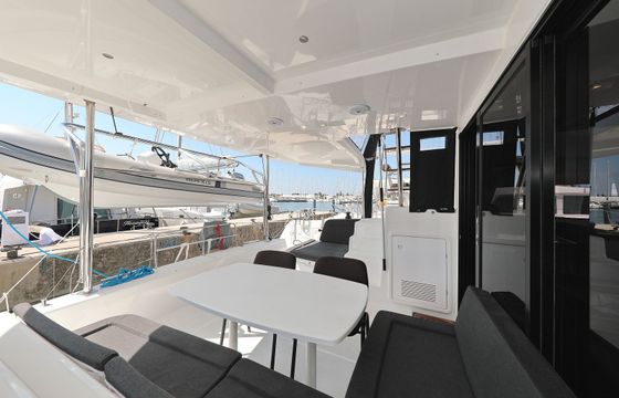 Lagoon 42 Royal Salute