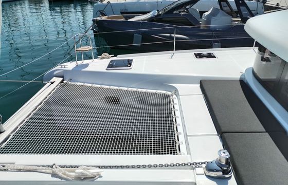Lagoon 42 Lizzy 2
