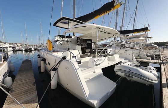 Lagoon 42 Sapphire