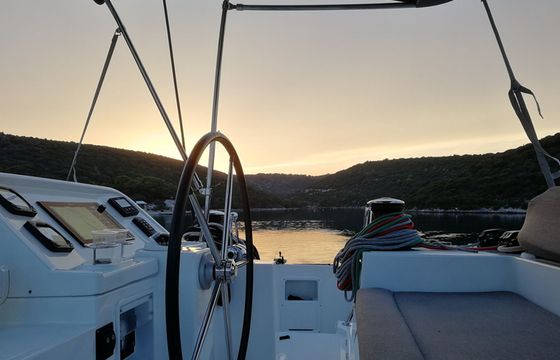 Lagoon 450 F Red Twin