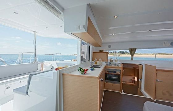 Lagoon 421 Cuatro