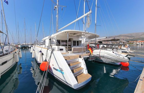 Lagoon 450 F Yara