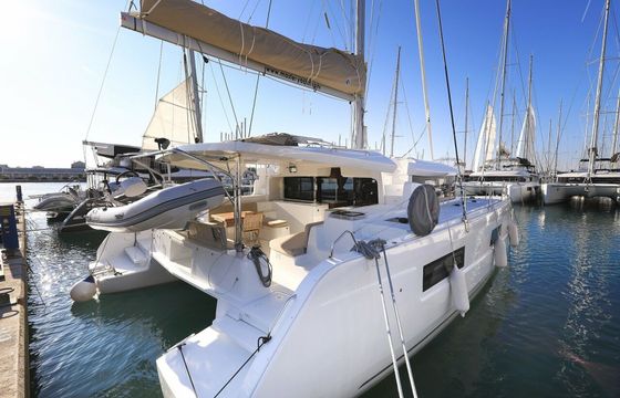 Lagoon 46 Midlife Crisis