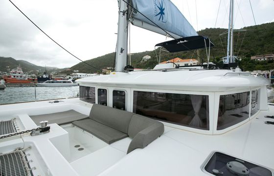 Lagoon 450 F King Lewis