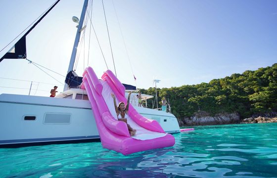Lagoon 421 Peach