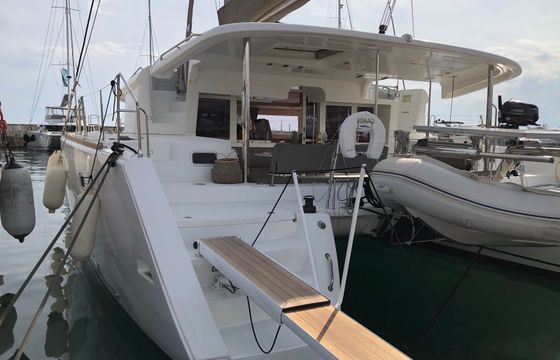 Lagoon 450 F Azraq
