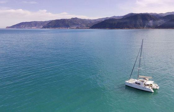 Lagoon 450 F Opera Prima