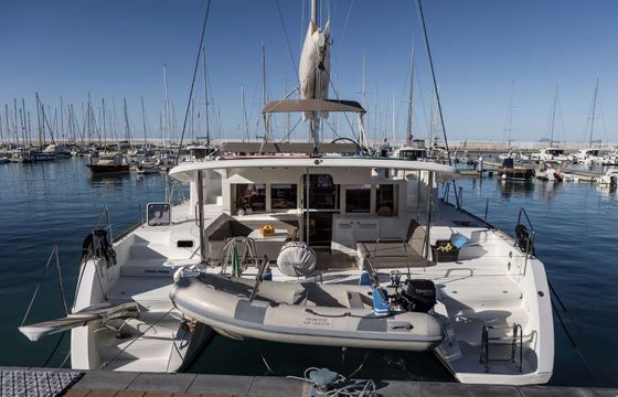 Lagoon 450 F Opera Prima