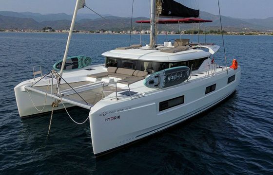 Lagoon 46 Hydra