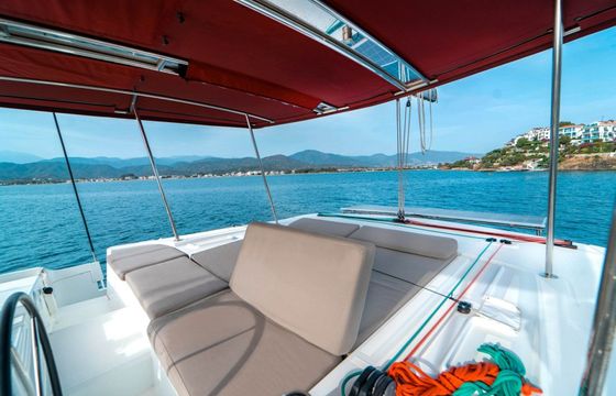 Lagoon 46 Hydra