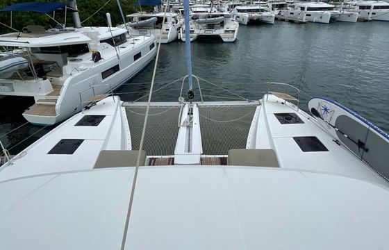 Lagoon 50 Bottoms Up