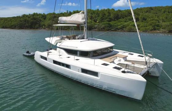Lagoon 50 Swan