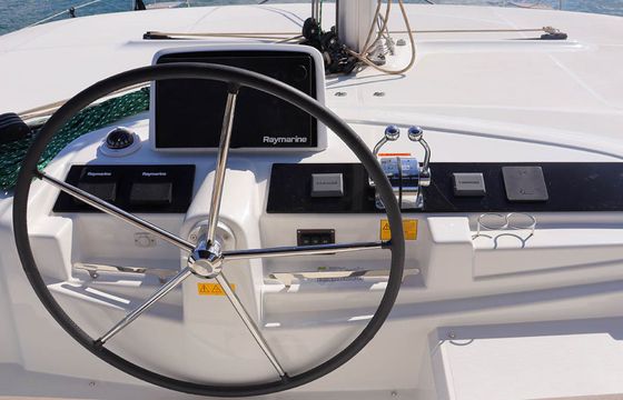 Lagoon 46 Kamots