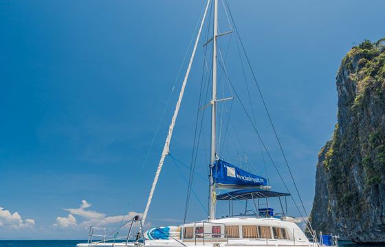 Lagoon 440 Blue Wings