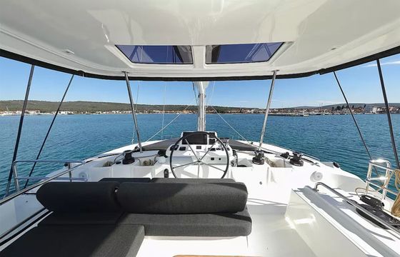 Lagoon 51 Disonesto