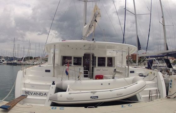 Lagoon 450 F Bevanda