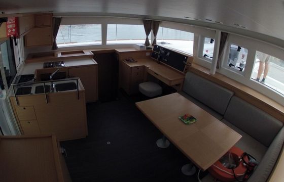 Lagoon 450 F Bevanda