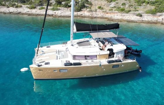 Lagoon 450 F Black Duck