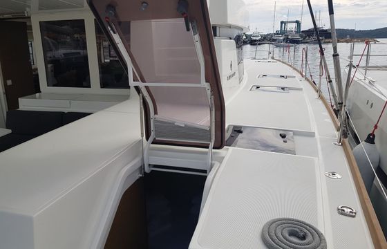 Lagoon 52 F Velar