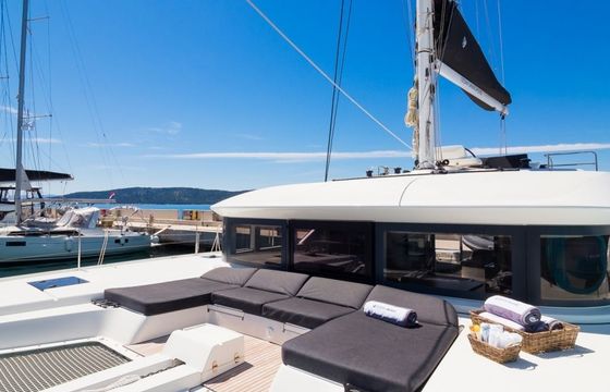 Lagoon 50 Badi