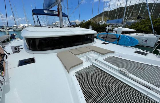 Lagoon 46 Hoppetossa