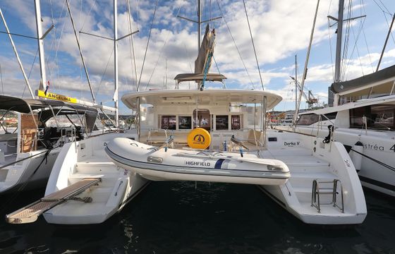 Lagoon 450 F Dorka 5