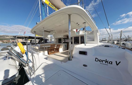 Lagoon 450 F Dorka 5
