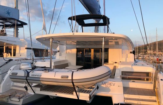 Lagoon 50 Merev