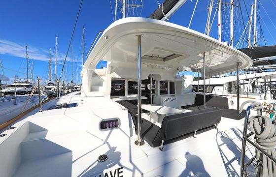 Lagoon 450 F Must Have