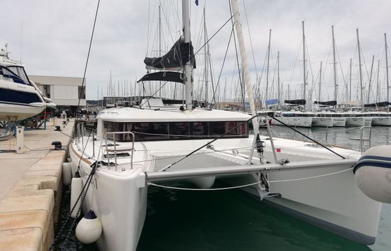 Lagoon 450 F Nada