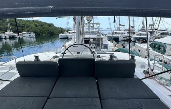 Lagoon 50 Y-Nissi