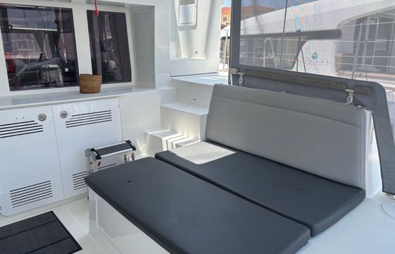 Lagoon 450 F Violetta