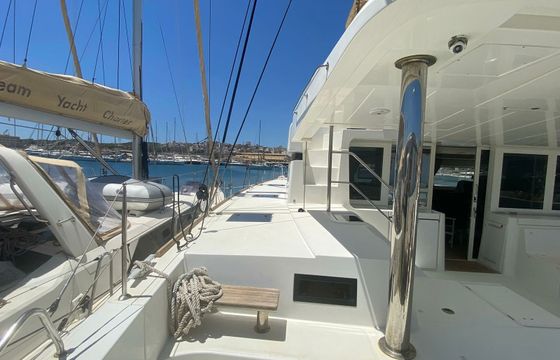 Lagoon 52 F Grebe