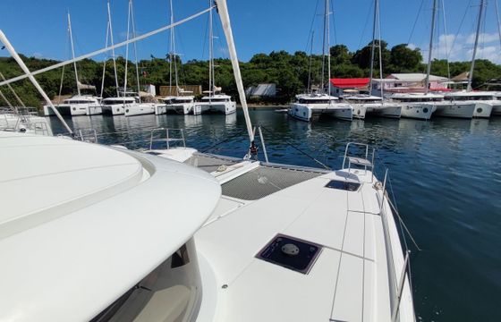 Lagoon 46 Tigre