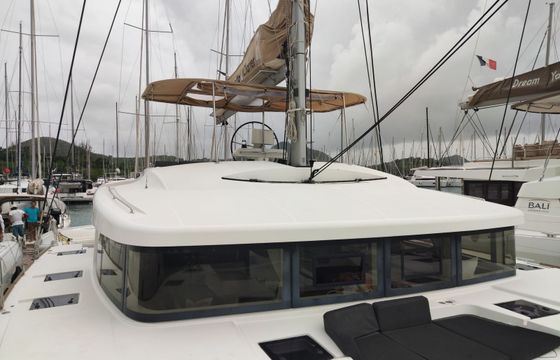 Lagoon 52 F Shama
