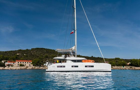 Lagoon 55 Lady M