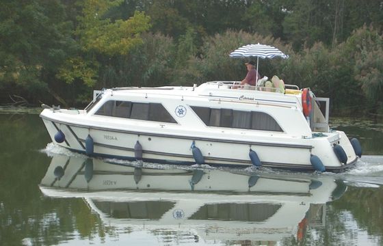 Le Boat Cirrus B Budget 24