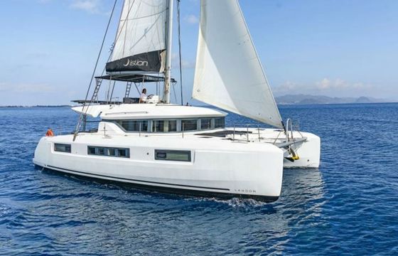 Lagoon 50 Just Infinity