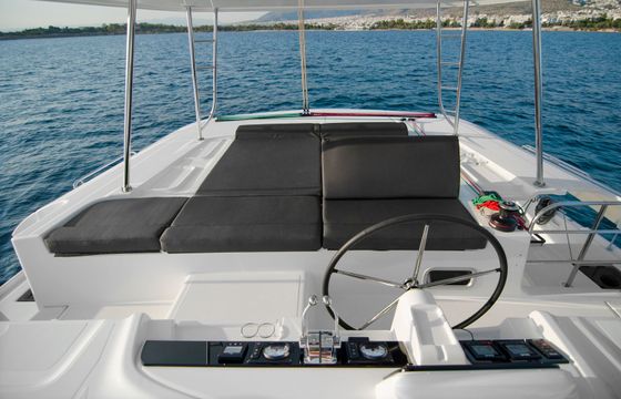 Lagoon 46 Golden Promise