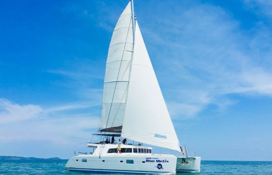 Lagoon 500 Blue Metis