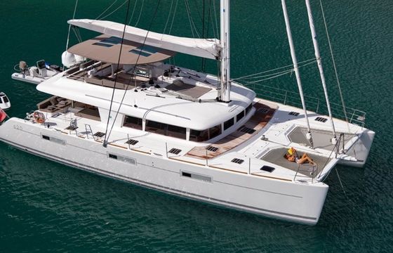 Lagoon 620 Sail Away