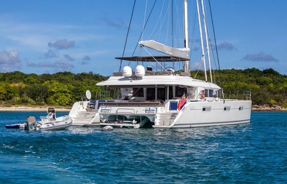 Lagoon 620 Sail Away
