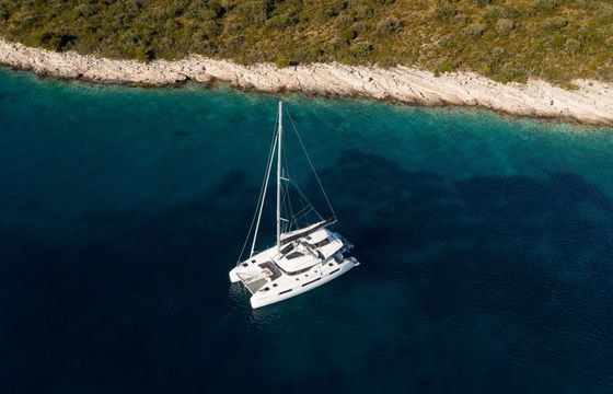 Lagoon 51 Catwalk